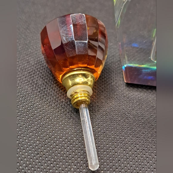 Clear Crystal Vanity Perfume Bottle Faceted Cut Red Stopper. - Picture 5 of 7